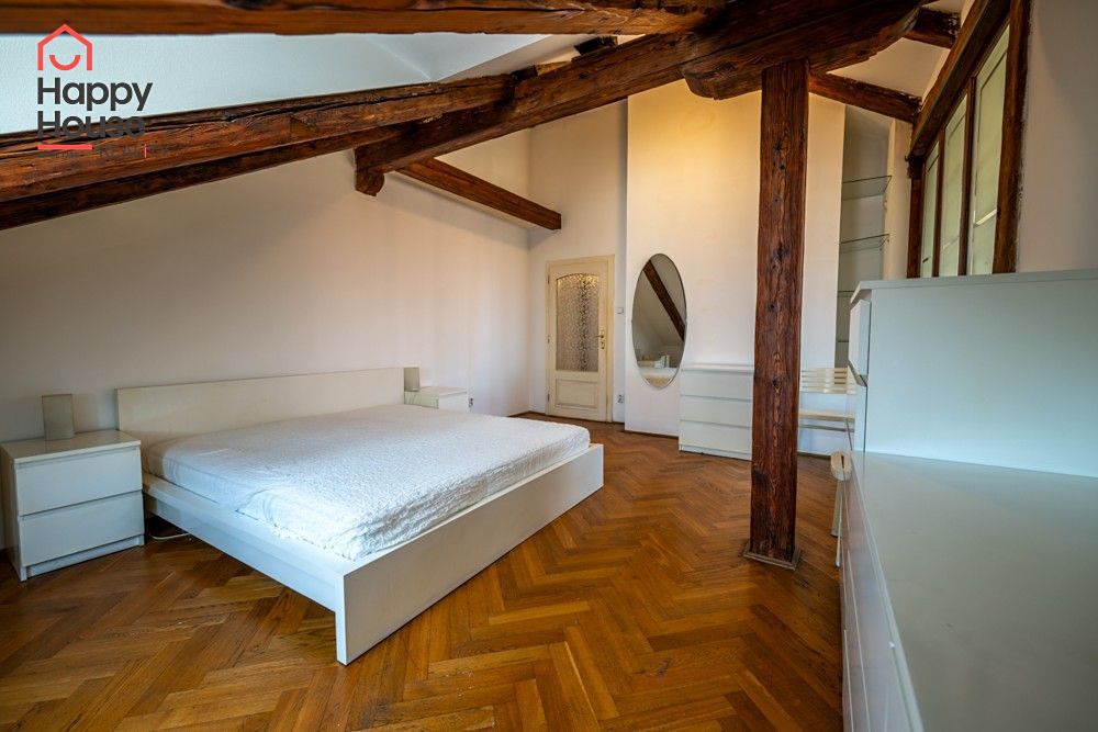 Pronájem bytu 3+kk 164 m² – fotografie 2
