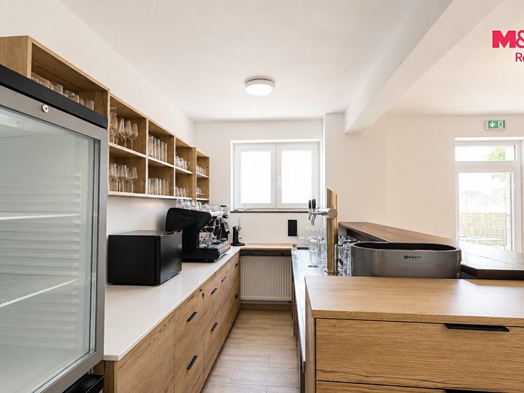 Комерційне приміщення на продаж, 440 м² (11 з 30)