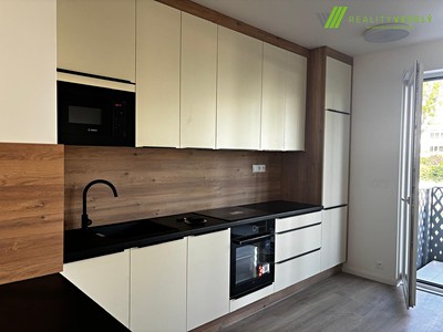 Pronájem bytu 1+kk 32 m²