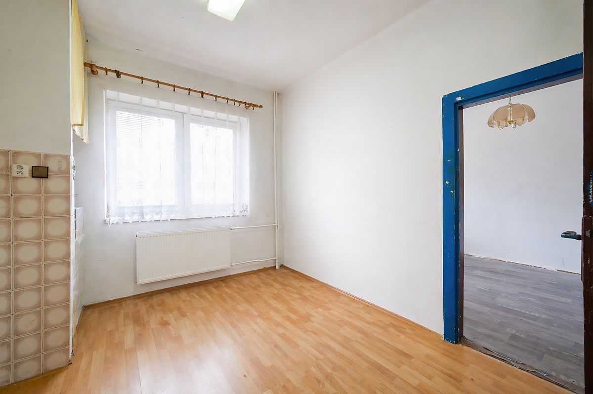 Prodej vícegeneračního domu 160 m², pozemek 143 m² – fotografie 4