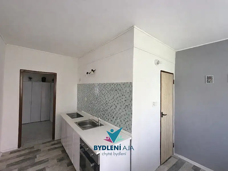 Prodej bytu 2+1 62 m², Krupka – náhled fotky 3