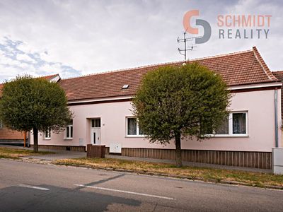 Prodej rodinného domu 221 m², pozemek 712 m²