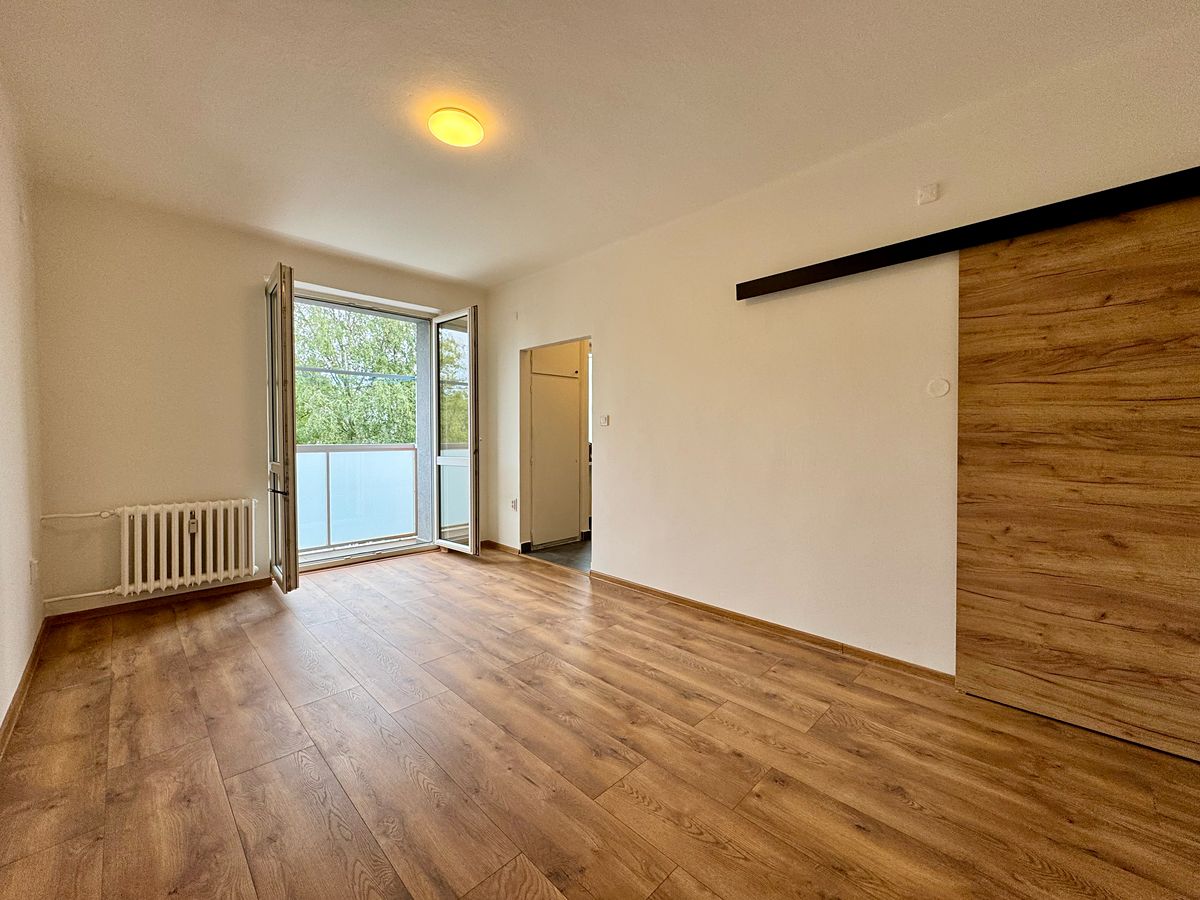 Pronájem bytu 1+1 31 m² – fotografie 3