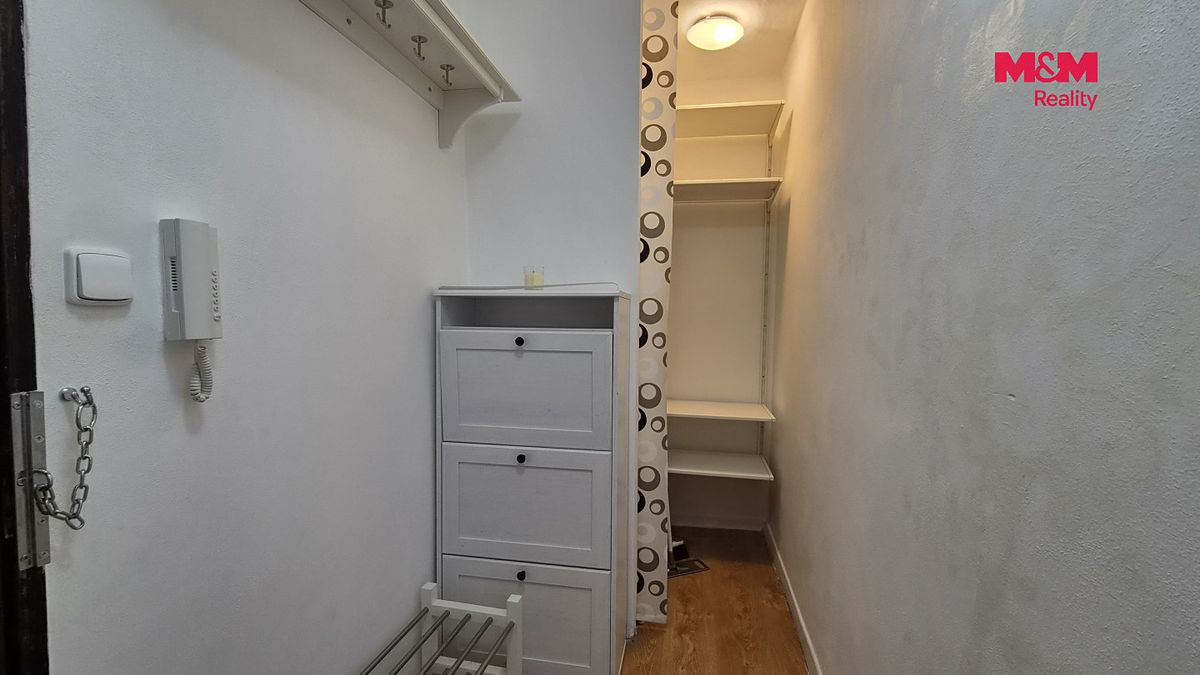Pronájem bytu 1+1 27 m² – fotografie 5