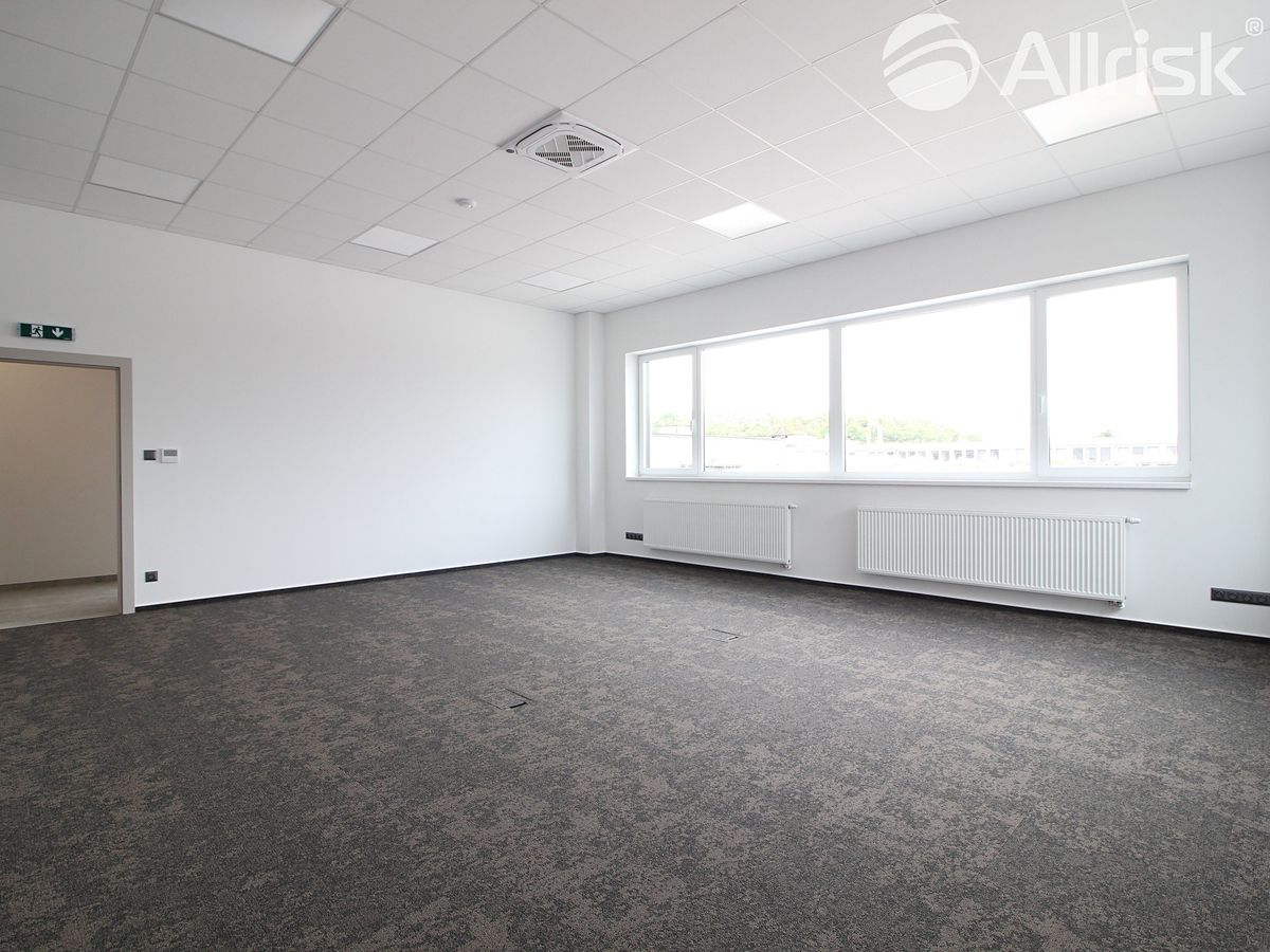 Pronájem výrobní haly, prostoru 570 m² – fotografie 4