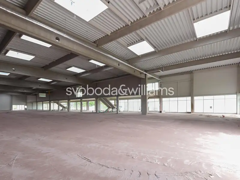 Pronájem skladového prostoru 387 m², Znojmo – náhled fotky 2