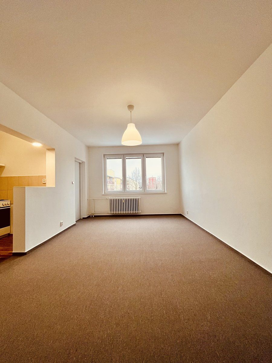 Pronájem bytu 2+kk 37 m² – fotografie 3