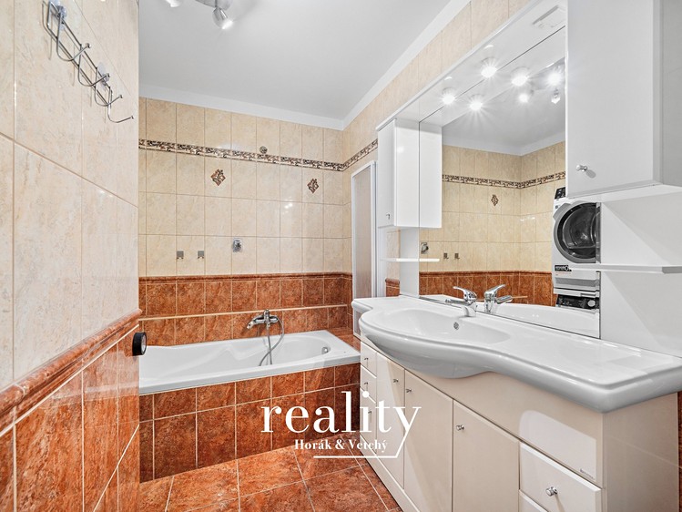Будинок на продаж, 235 м² (13 з 40)