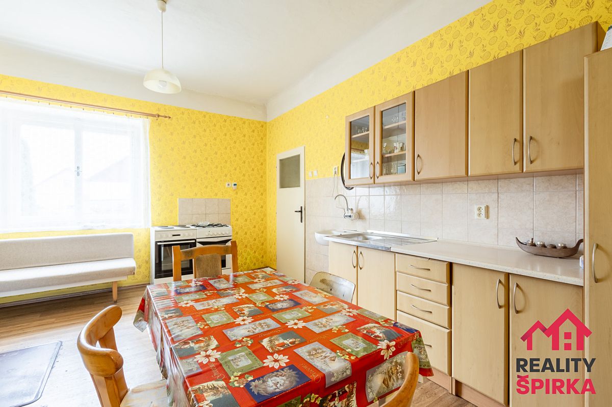 Prodej rodinného domu 131 m², pozemek 1331 m² – fotografie 4