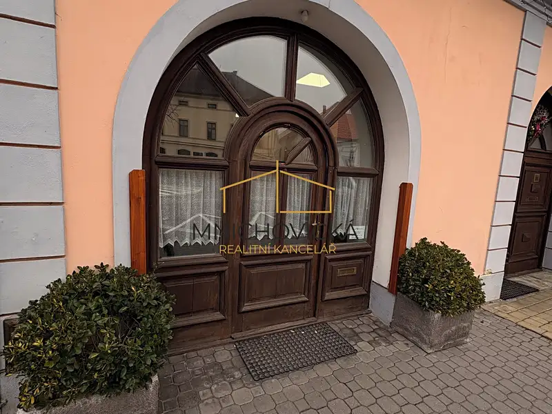 Pronájem kanceláře 68 m², Žebrák – náhled fotky 1