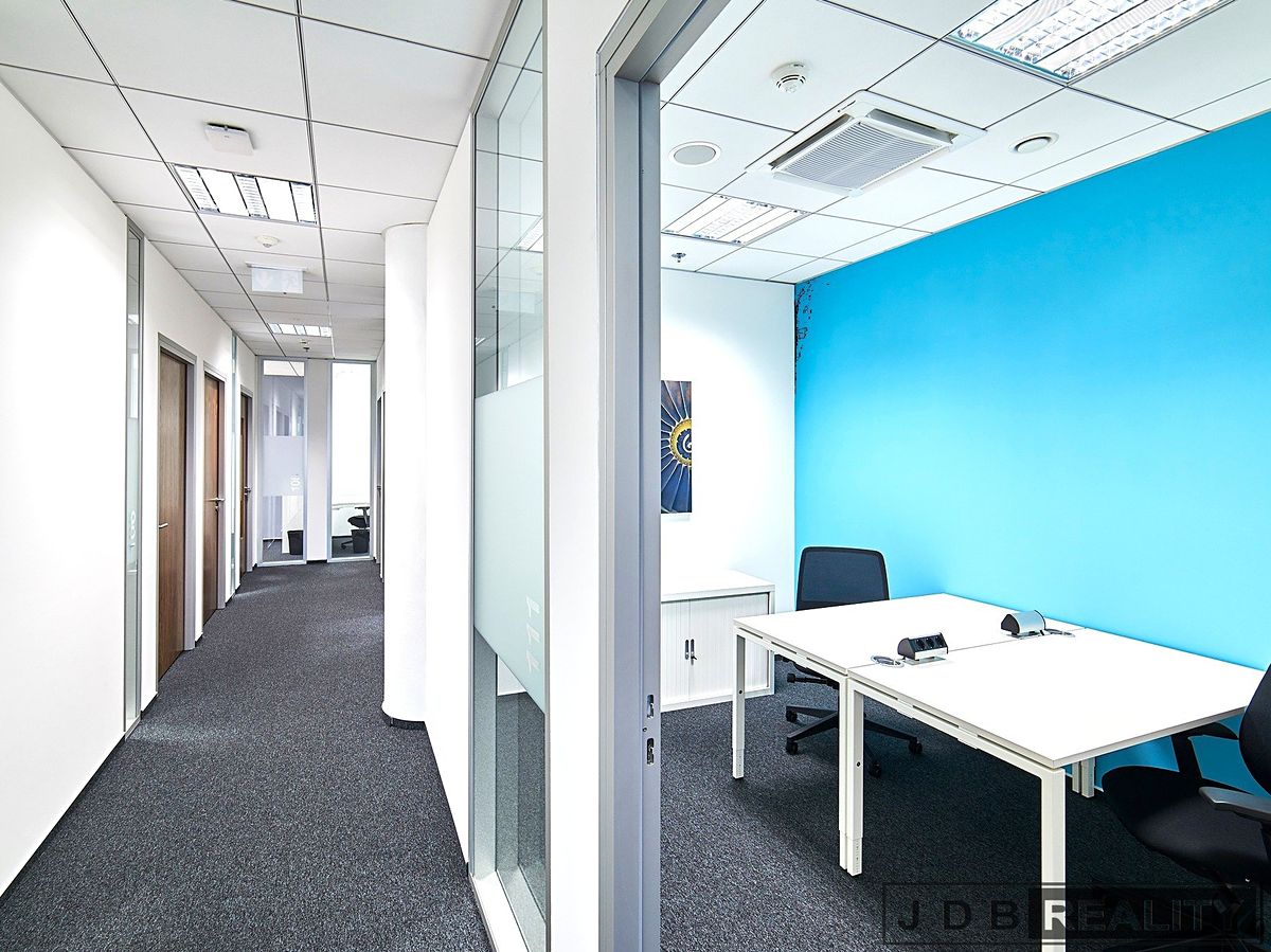 Pronájem kanceláře 110 m² – fotografie 4