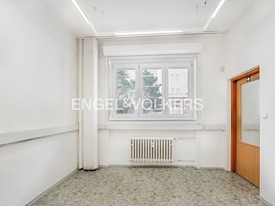 Pronájem komerčního prostoru, 39 m² (2 z 8)