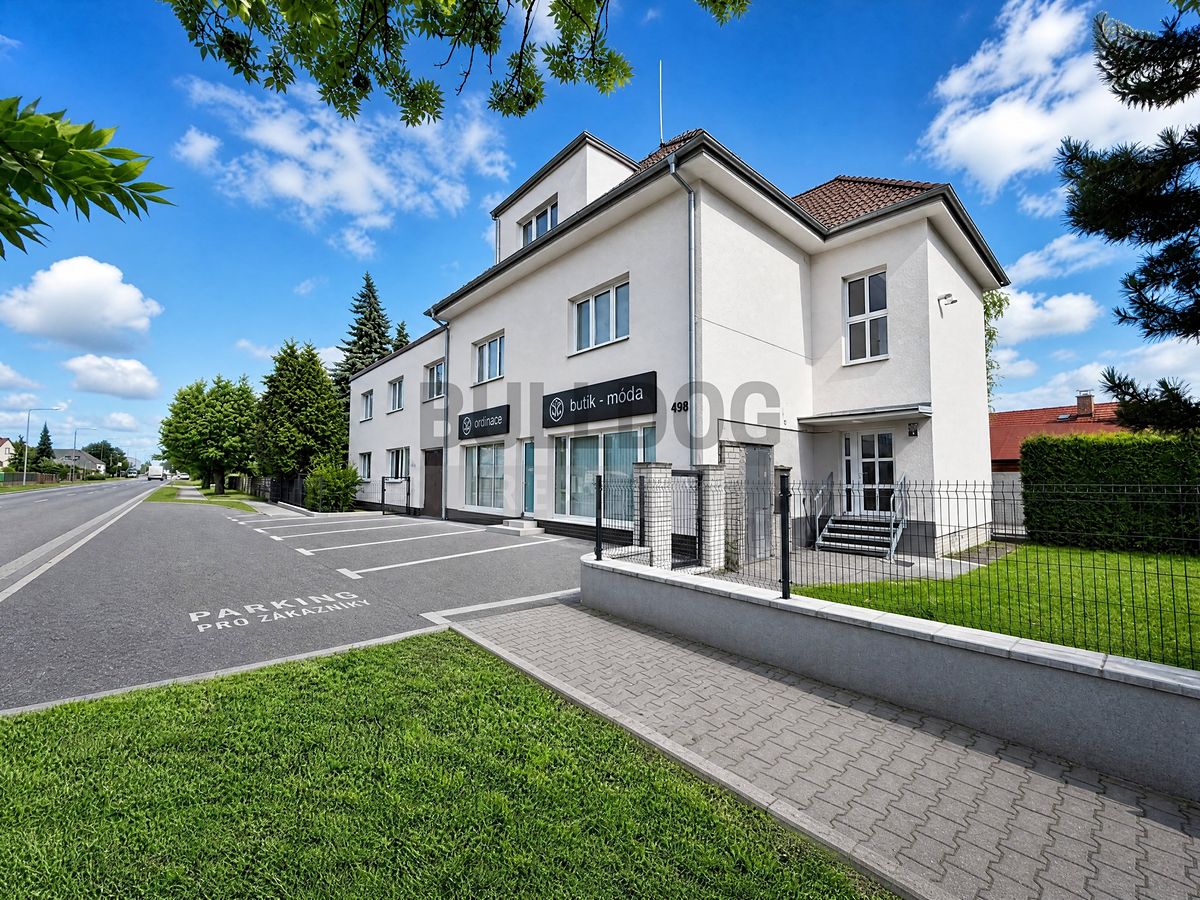 Prodej rodinného domu 672 m², pozemek 926 m² – fotografie 3