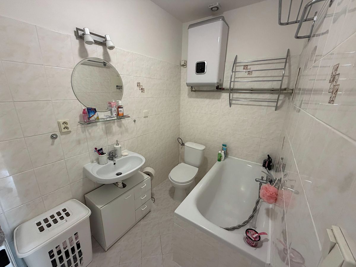 Pronájem bytu 1+kk 38 m² – fotografie 3