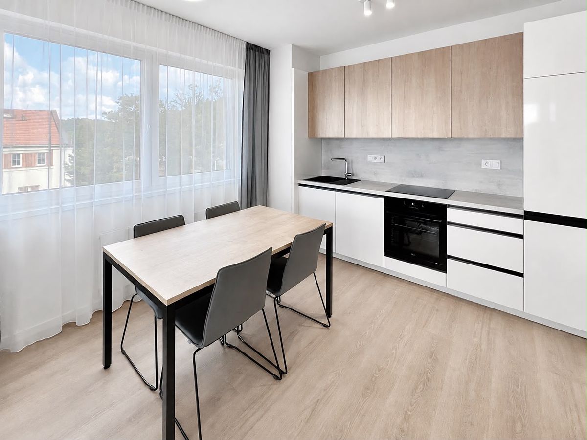 Pronájem bytu 3+kk 75 m² – fotografie 3