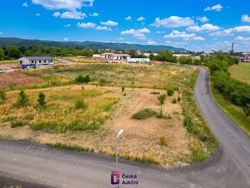 Prodej stavebního pozemku 1918 m², Dubí – náhled fotky 3
