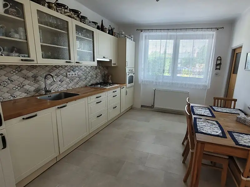 Prodej rodinného domu 180 m², pozemek 1075 m², Roudnice nad Labem – náhled fotky 3