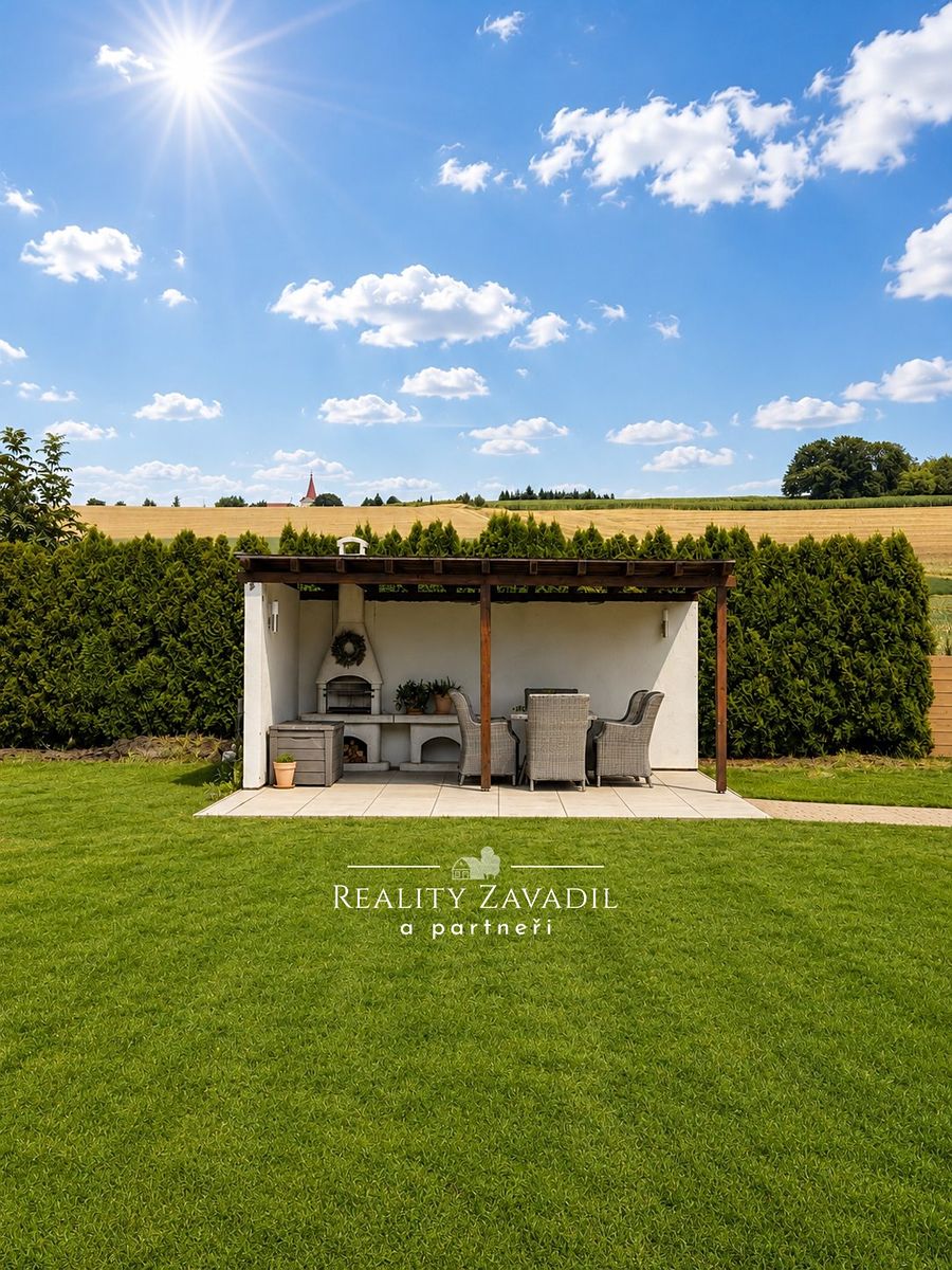 Prodej rodinného domu 155 m², pozemek 1232 m² – fotografie 3