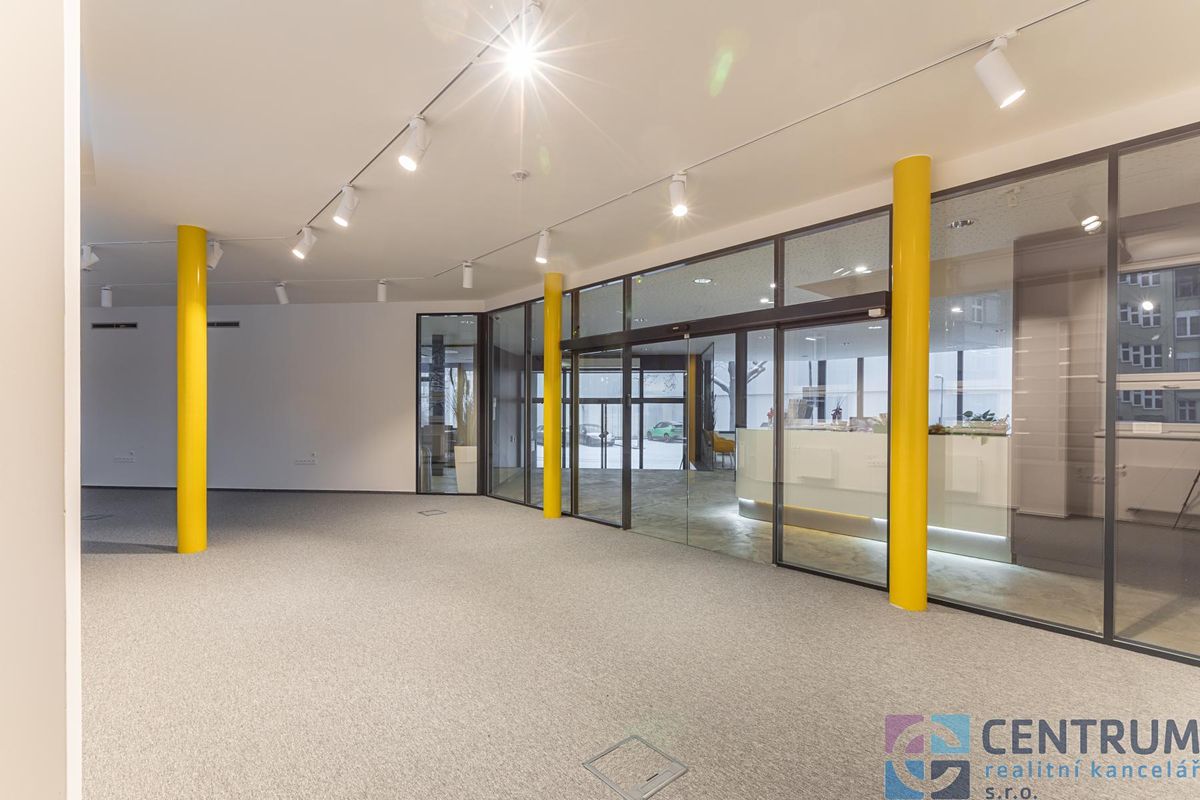Pronájem kanceláře 66 m² – fotografie 3