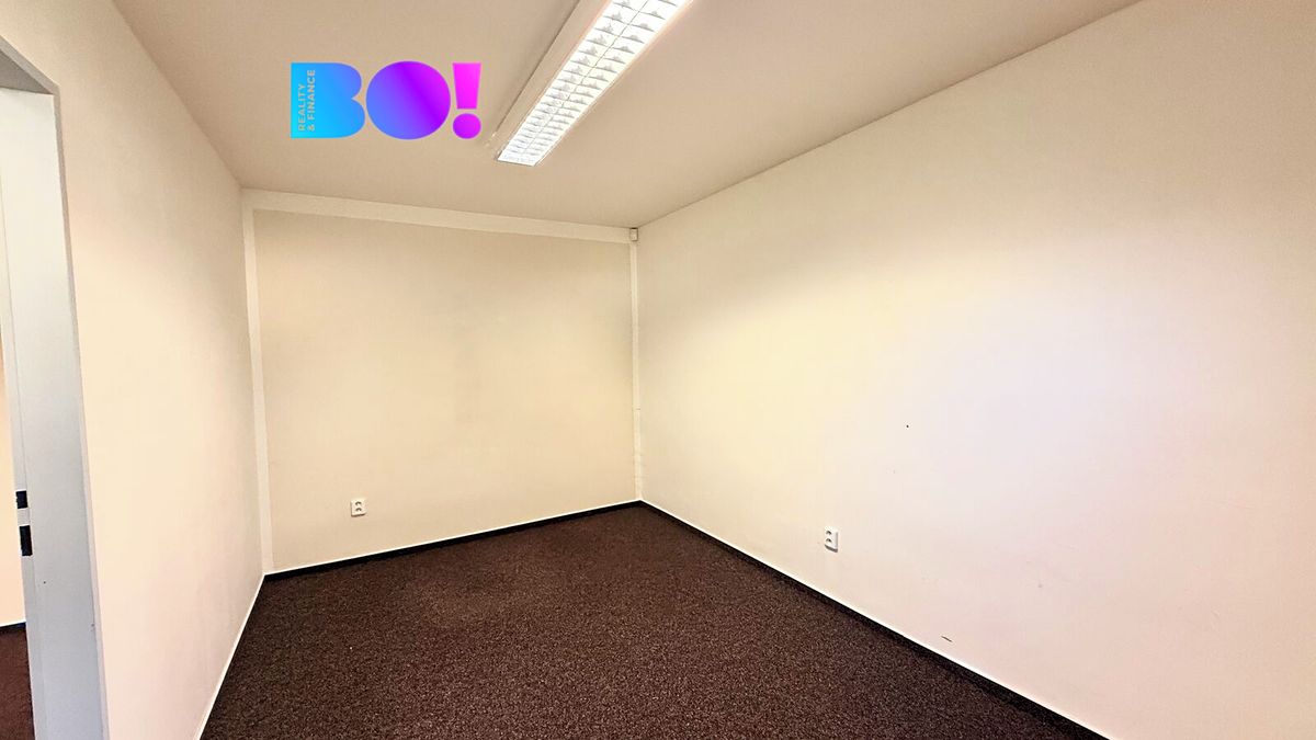 Pronájem kanceláře 38 m² – fotografie 4