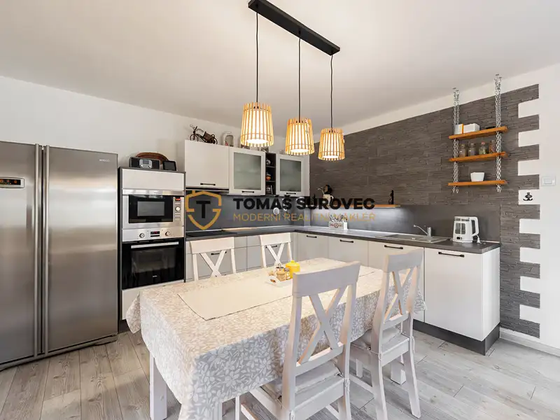 Prodej rodinného domu 160 m², pozemek 2323 m², Střelná – náhled fotky 3