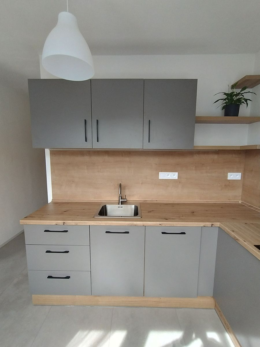 Pronájem bytu 2+1 70 m² – fotografie 2