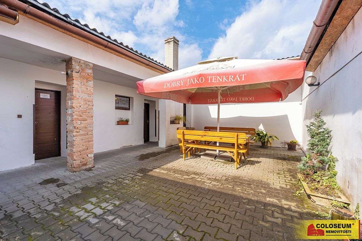 Prodej rodinného domu 127 m², pozemek 242 m² – fotografie 4