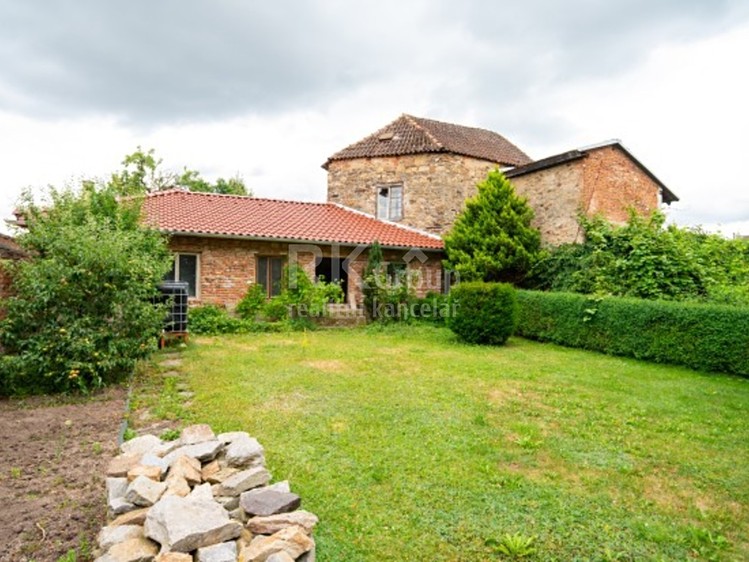 Prodej nemovitosti, 1 144 m² (5 z 31)