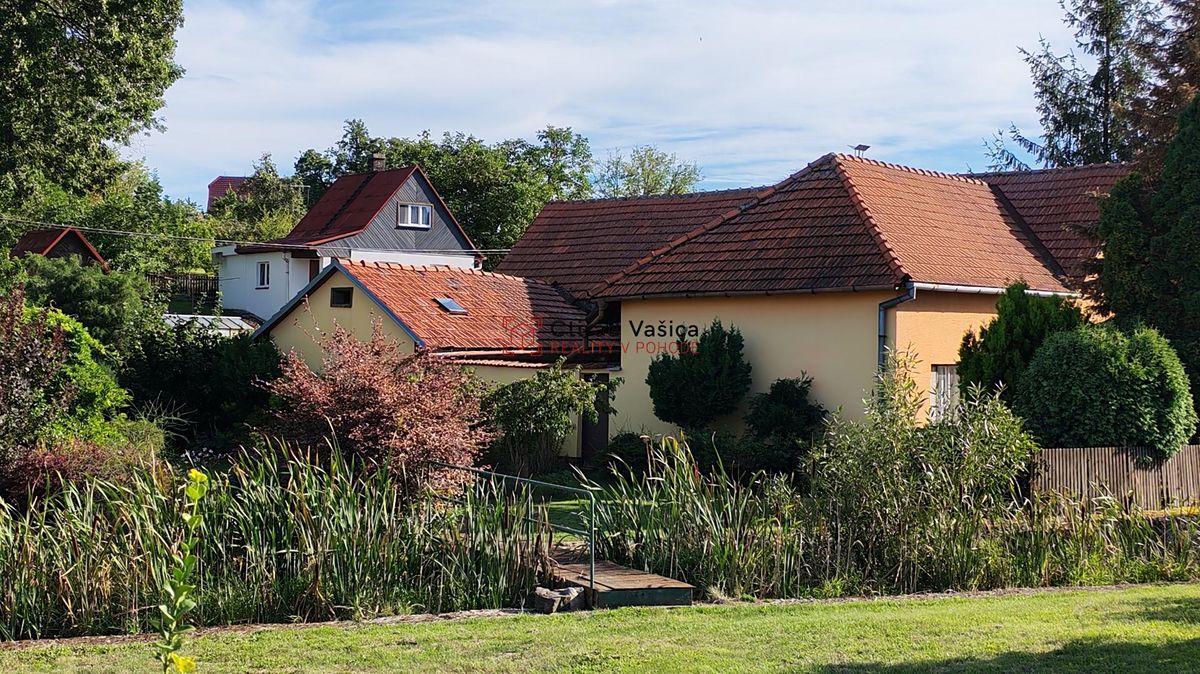 Prodej rodinného domu 200 m², pozemek 1750 m² – fotografie 3