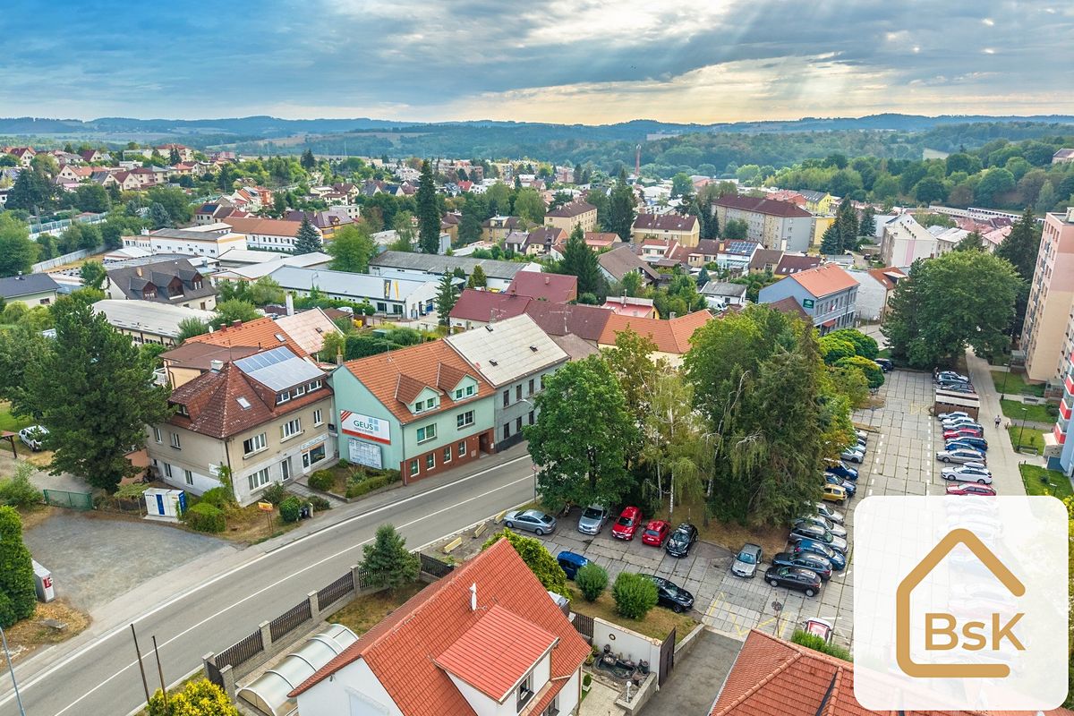 Pronájem obchodního prostoru 228 m² – fotografie 2