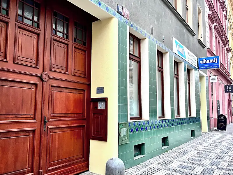 Pronájem obchodního prostoru 190 m², Praha – náhled fotky 2