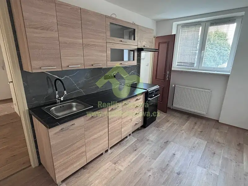 Pronájem bytu 2+1 56 m², Rokycany – náhled fotky 2