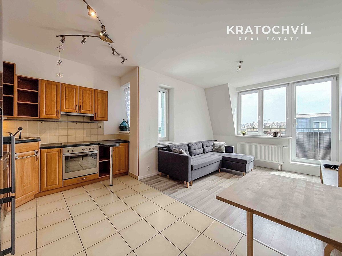 Pronájem bytu 3+kk 56 m²