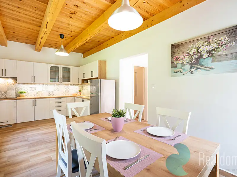 Prodej rodinného domu 302 m², pozemek 926 m², Rožmberk nad Vltavou – náhled fotky 2