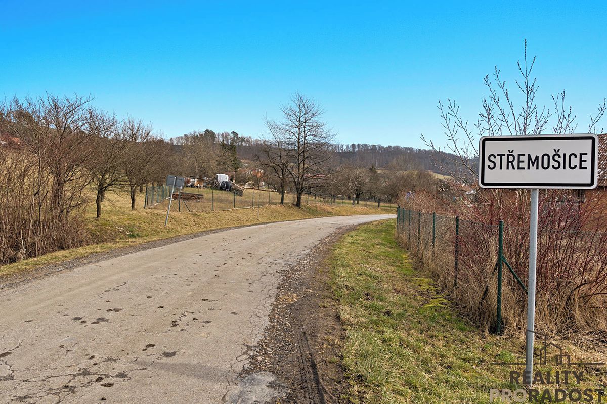 Prodej stavebního pozemku 1585 m² – fotografie 3