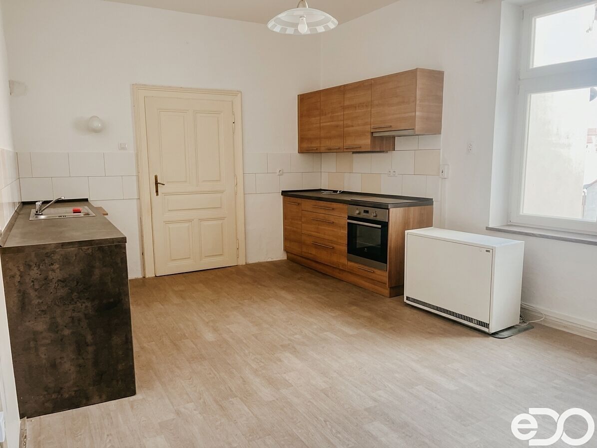 Pronájem bytu 2+1 97 m² – fotografie 2