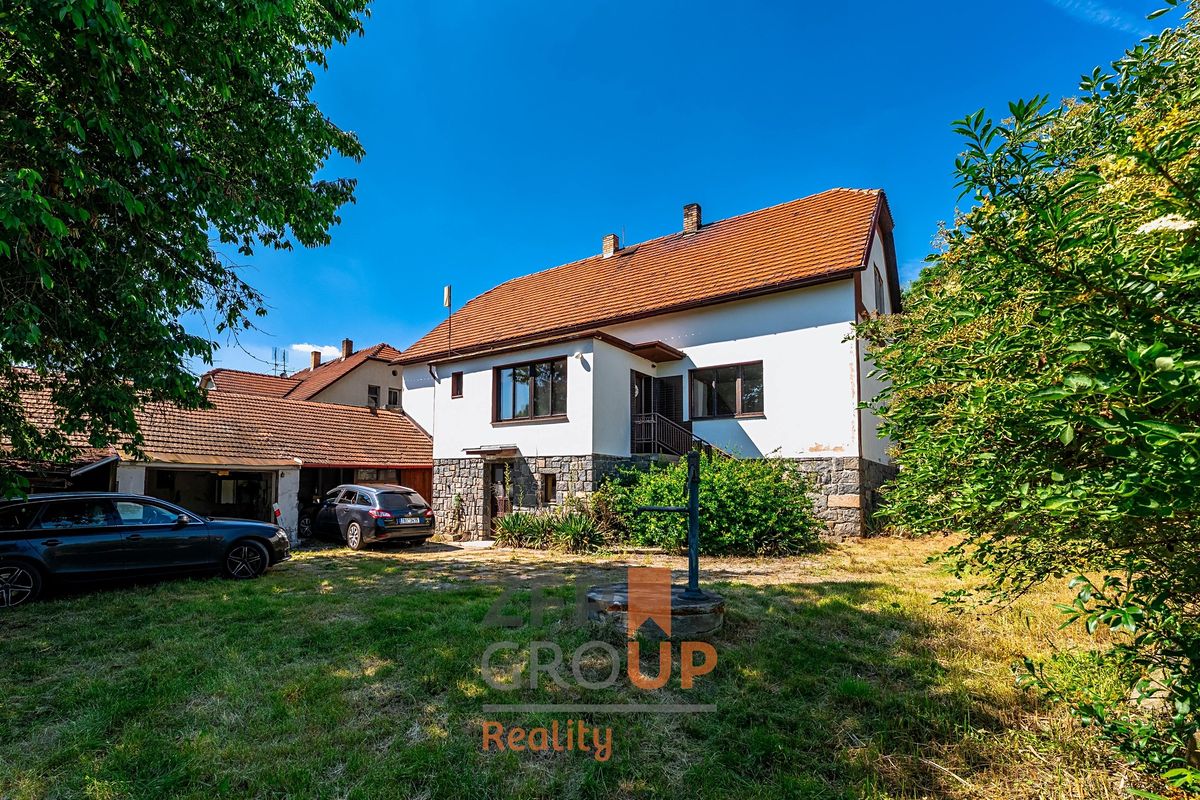 Prodej rodinného domu 300 m², pozemek 1027 m²