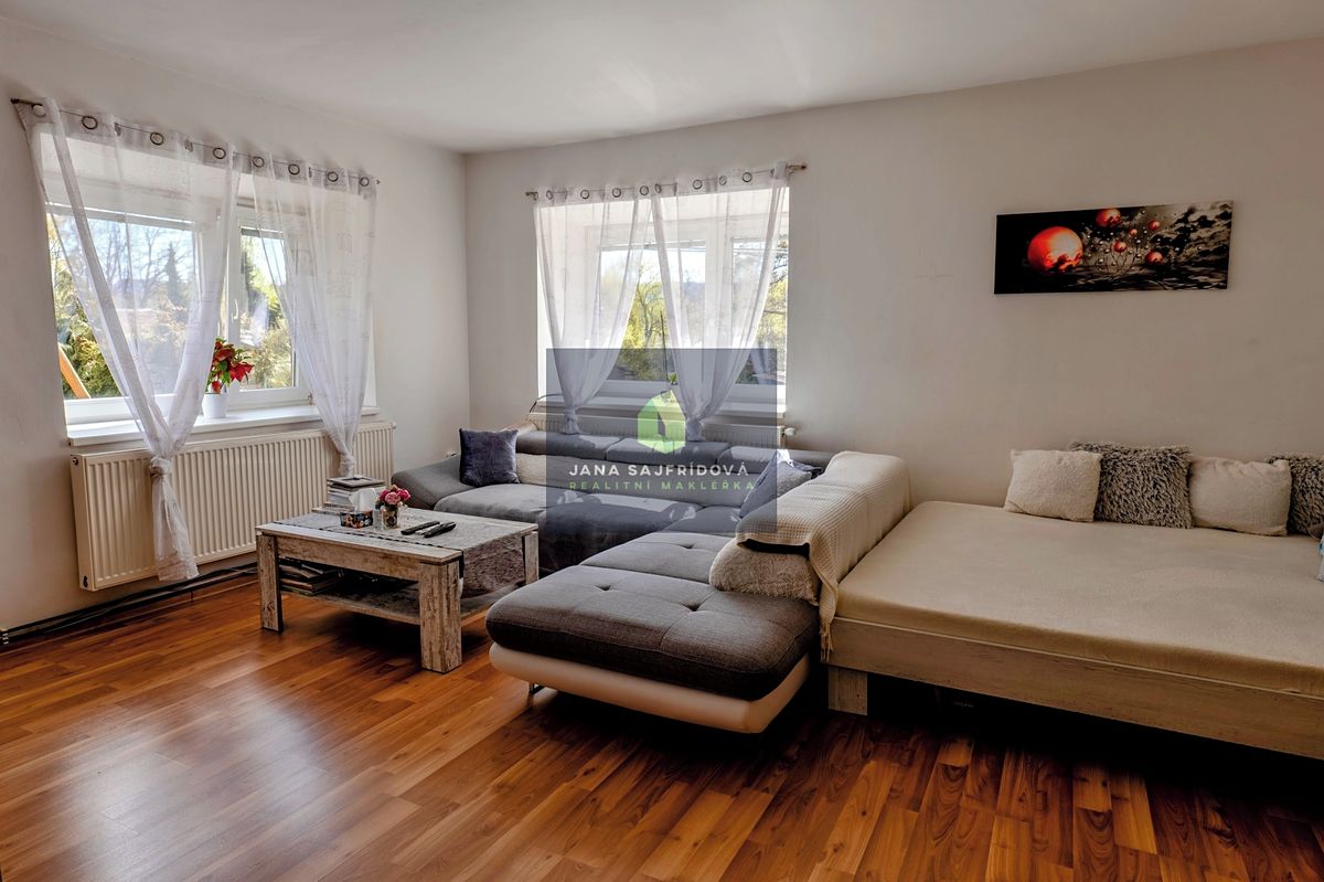 Prodej rodinného domu 340 m², pozemek 419 m² – fotografie 3