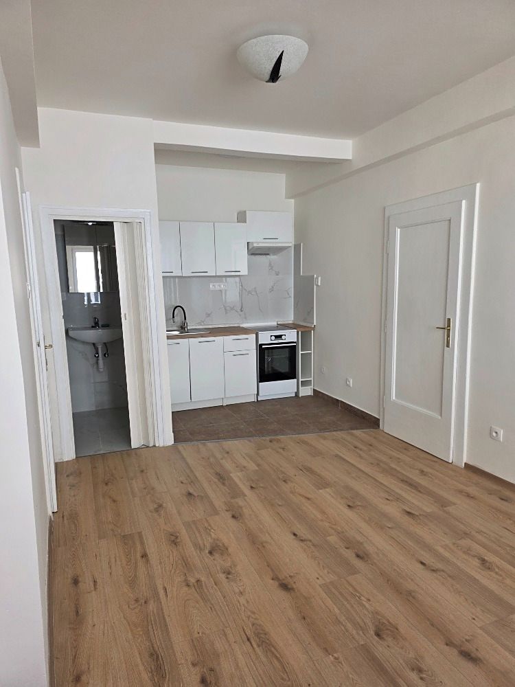 Pronájem bytu 2+kk 42 m²