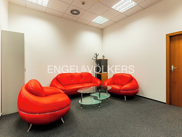 Комерційне приміщення в оренду, 1 386 м² (10 з 23)