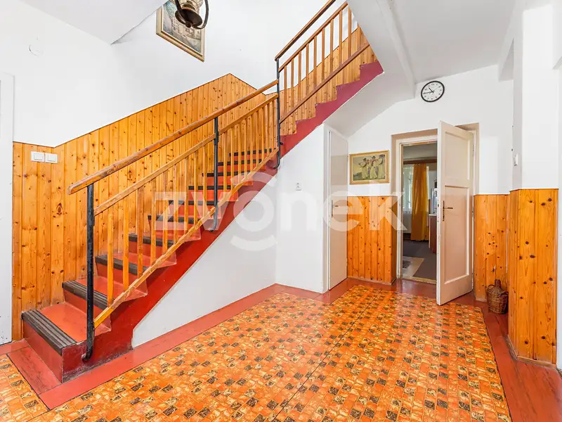 Prodej rodinného domu 180 m², pozemek 4039 m², Zlín – náhled fotky 3