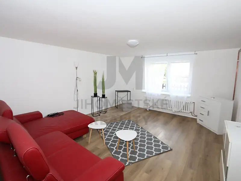 Pronájem rodinného domu 90 m², pozemek 231 m², Praha – náhled fotky 1