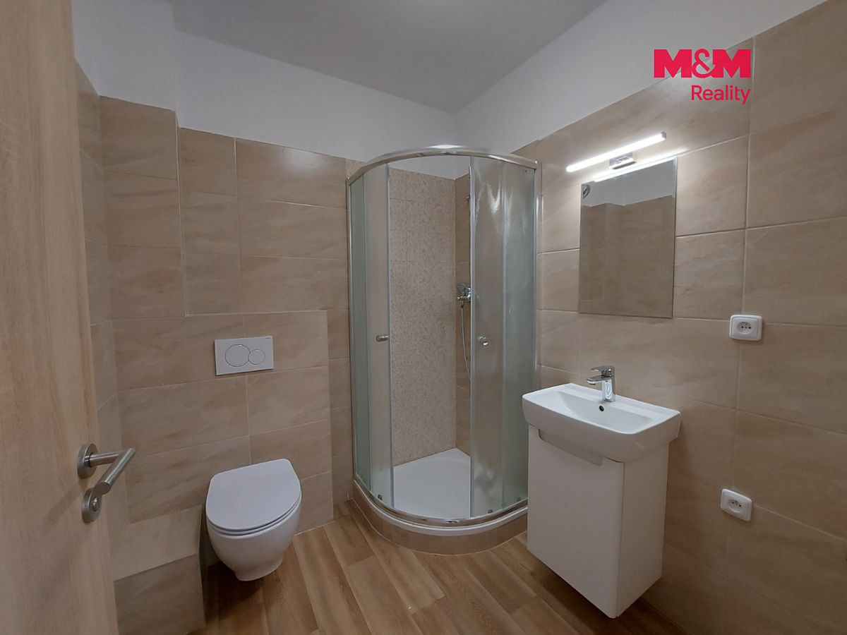 Pronájem bytu 2+kk 33 m² – fotografie 2