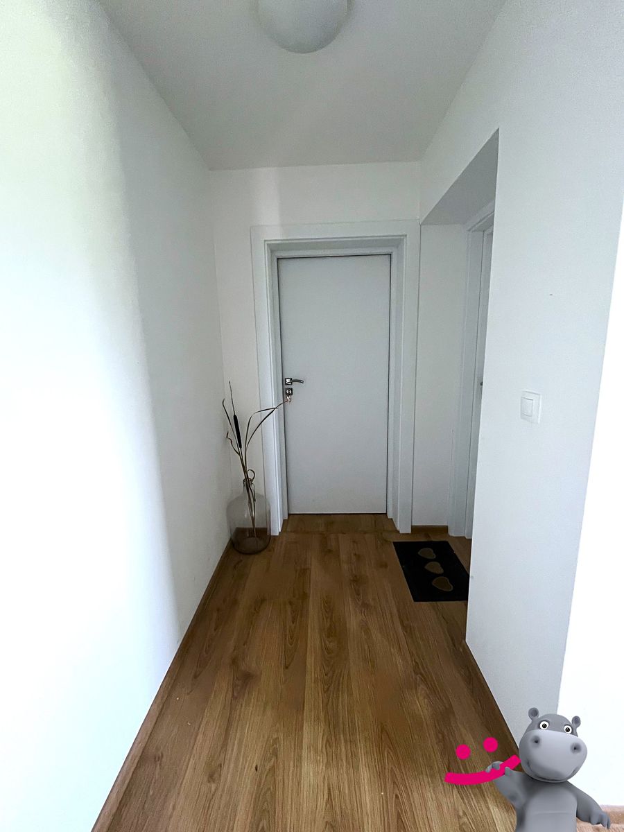 Pronájem bytu 2+kk 49 m² – fotografie 2