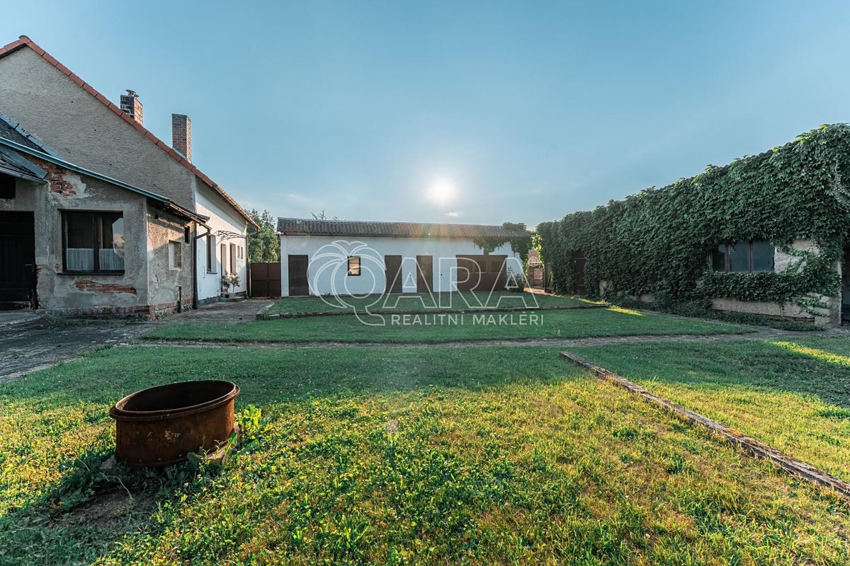 Prodej rodinného domu 135 m², pozemek 1075 m² – fotografie 5