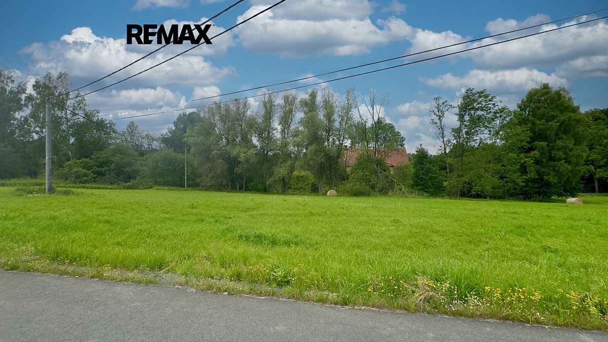 Prodej stavebního pozemku 1809 m²