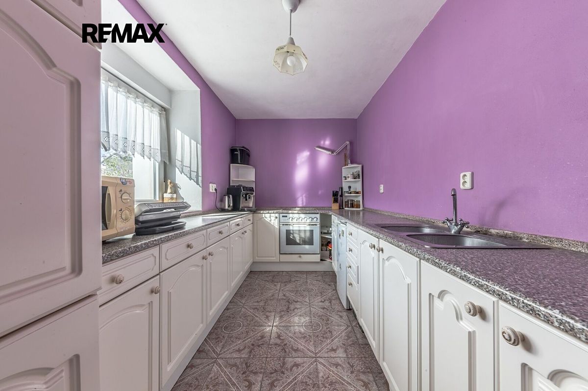 Prodej rodinného domu 160 m², pozemek 338 m² – fotografie 3