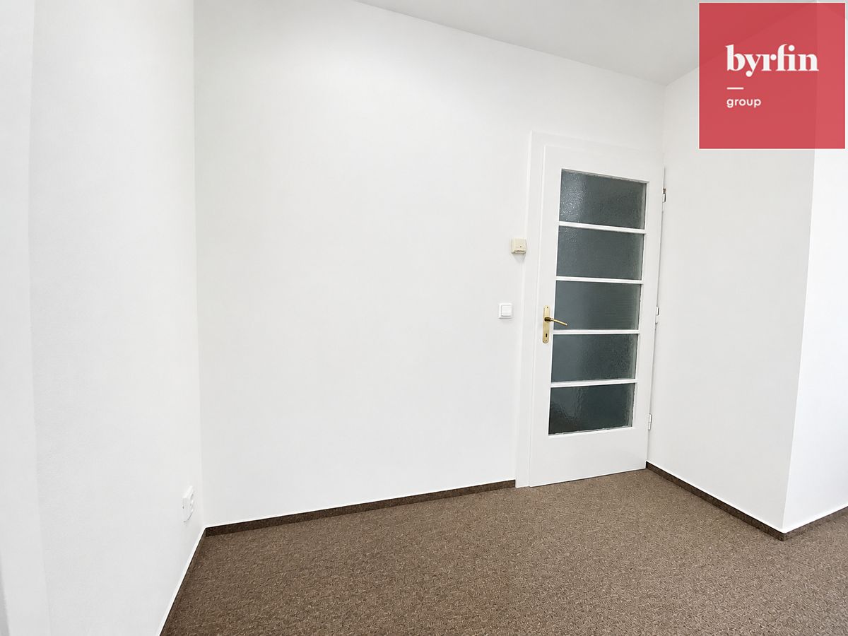 Pronájem bytu 1+1 37 m² – fotografie 4