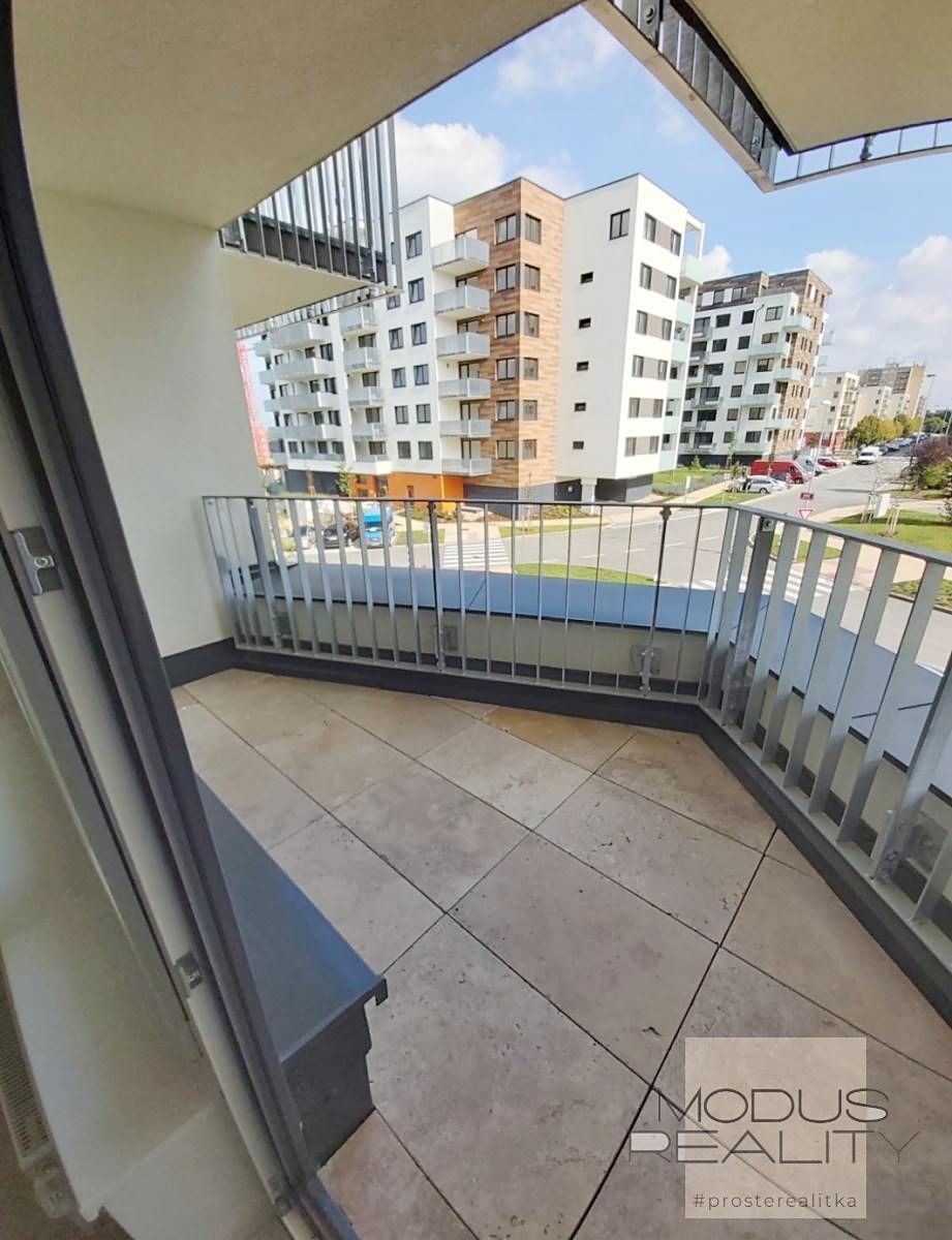 Pronájem bytu 2+kk 54 m² – fotografie 4