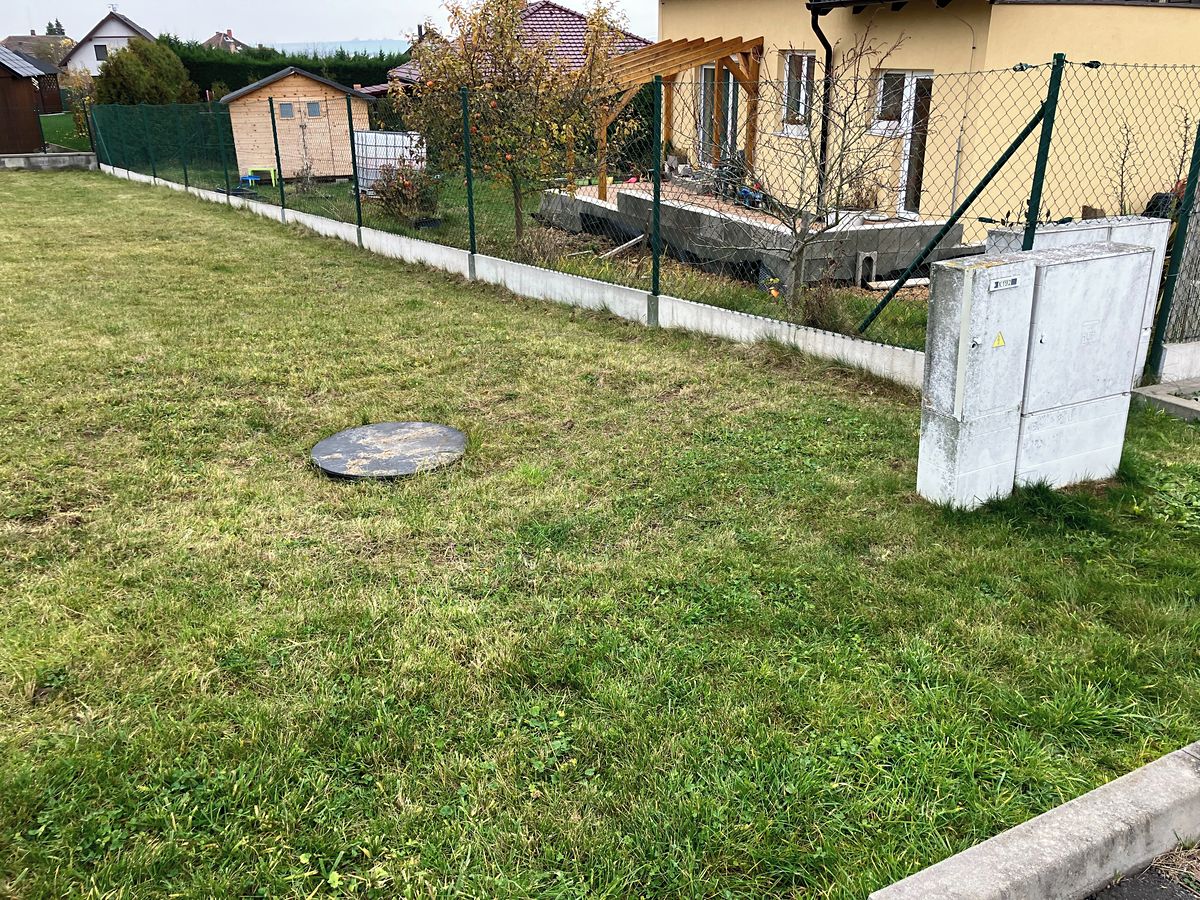 Prodej stavebního pozemku 691 m² – fotografie 2